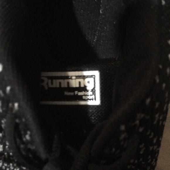 Unique shoe/neutral - Picture 3 of 4